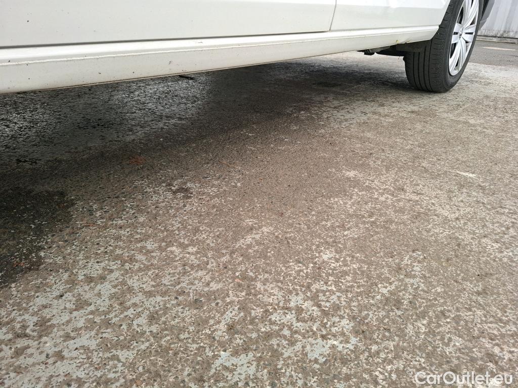  Volkswagen  Caddy VOLKSWAGEN  Cargo / 2021 / 4P / Fourgonnette 2.0 TDI 122ch DSG Maxi Business #25