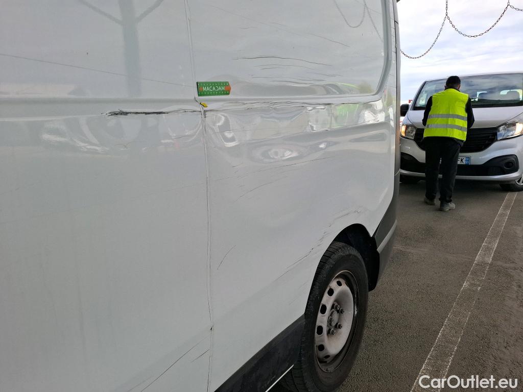  Renault  Trafic  III Fourgon L2H1 3T Confort 2.0 dCi 130CV BVM6 E6d #2