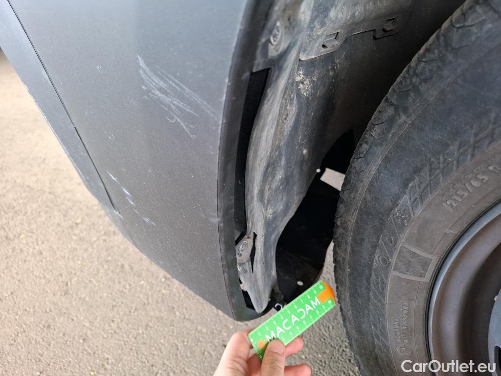  Renault  Trafic  III Fourgon L2H1 3T Confort 2.0 dCi 130CV BVM6 E6d #22