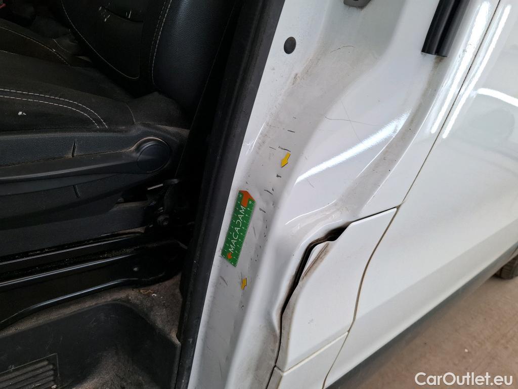  Renault  Trafic RENAULT  / 2019 / 4P / Fourgon tole FG GCF L2H1 1300 dCi 120 #33