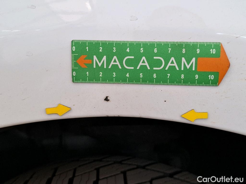  Renault  Trafic RENAULT  / 2019 / 4P / Fourgon tole FG GCF L2H1 1300 dCi 120 #50