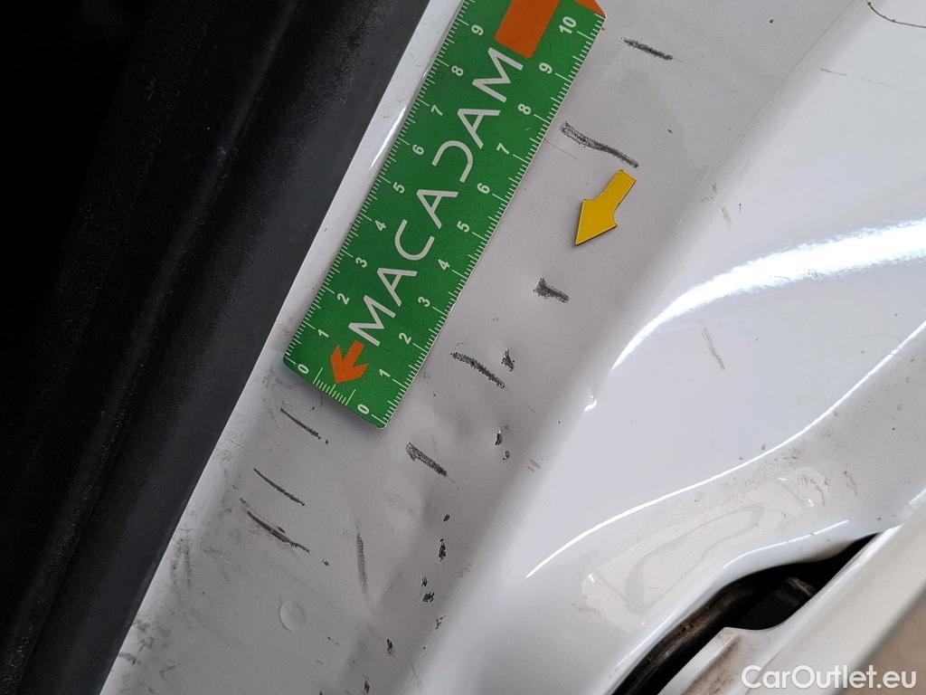  Renault  Trafic RENAULT  / 2019 / 4P / Fourgon tole FG GCF L2H1 1300 dCi 120 #35