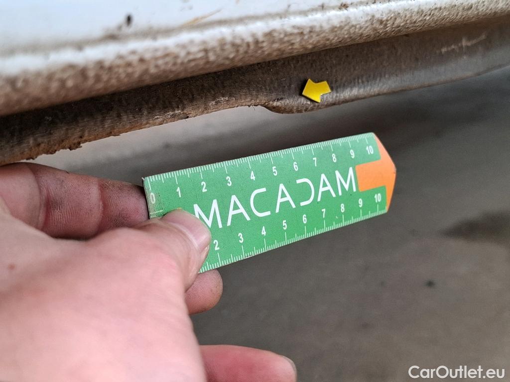  Renault  Trafic RENAULT  / 2019 / 4P / Fourgon tole FG GCF L2H1 1300 dCi 120 #29