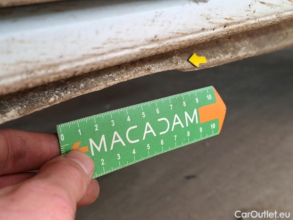  Renault  Trafic RENAULT  / 2019 / 4P / Fourgon tole FG GCF L2H1 1300 dCi 120 #32