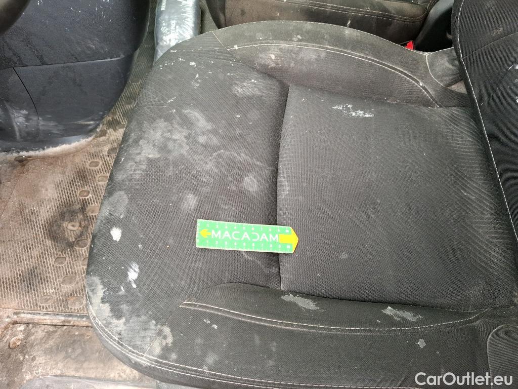  Renault  Trafic RENAULT  / 2019 / 4P / Fourgon tole FG GCF L2H1 1300 dCi 120 #15