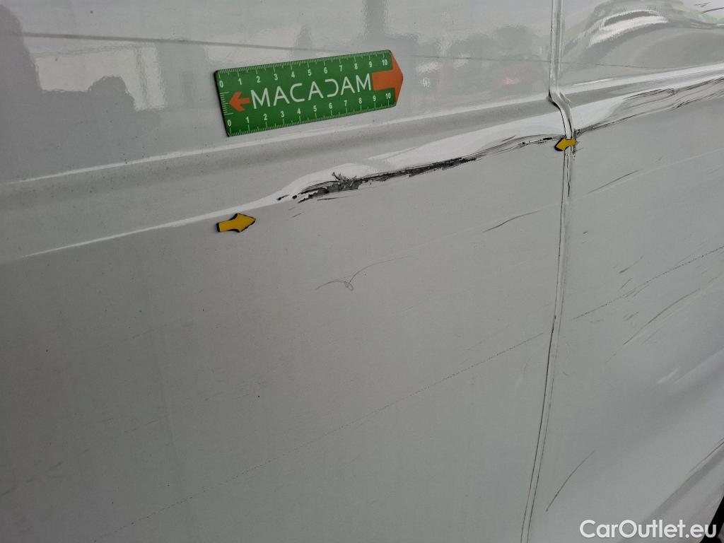  Renault  Trafic  III Fourgon L2H1 3T Confort 2.0 dCi 130CV BVM6 E6d #7