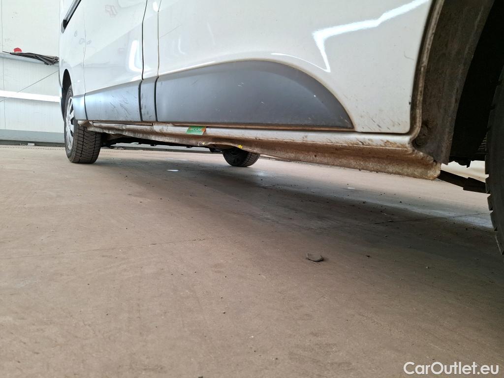  Renault  Trafic RENAULT  / 2019 / 4P / Fourgon tole FG GCF L2H1 1300 dCi 120 #30