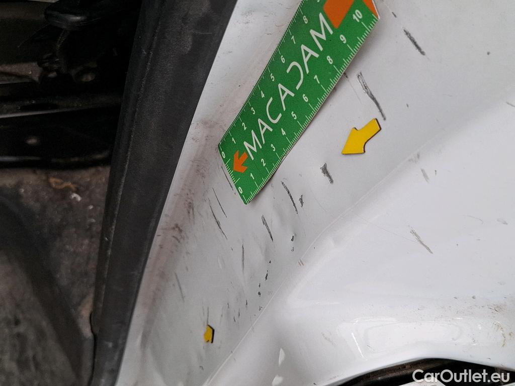  Renault  Trafic RENAULT  / 2019 / 4P / Fourgon tole FG GCF L2H1 1300 dCi 120 #36