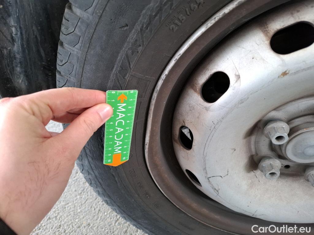  Renault  Trafic  III Fourgon L2H1 3T Confort 2.0 dCi 130CV BVM6 E6d #26