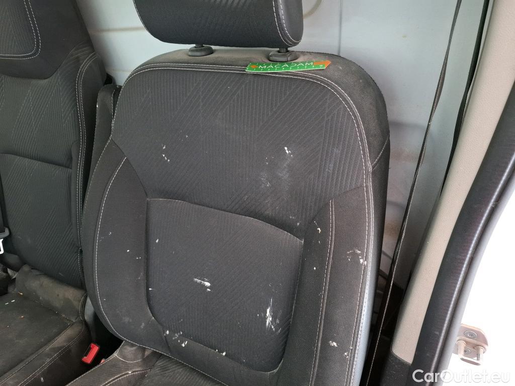  Renault  Trafic RENAULT  / 2019 / 4P / Fourgon tole FG GCF L2H1 1300 dCi 120 #5