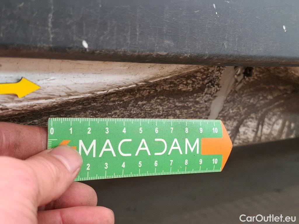  Renault  Trafic RENAULT  / 2019 / 4P / Fourgon tole FG GCF L2H1 1300 dCi 120 #19