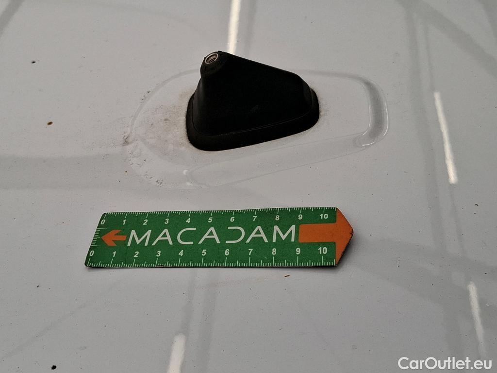  Renault  Trafic RENAULT  / 2019 / 4P / Fourgon tole FG GCF L2H1 1300 dCi 120 #60