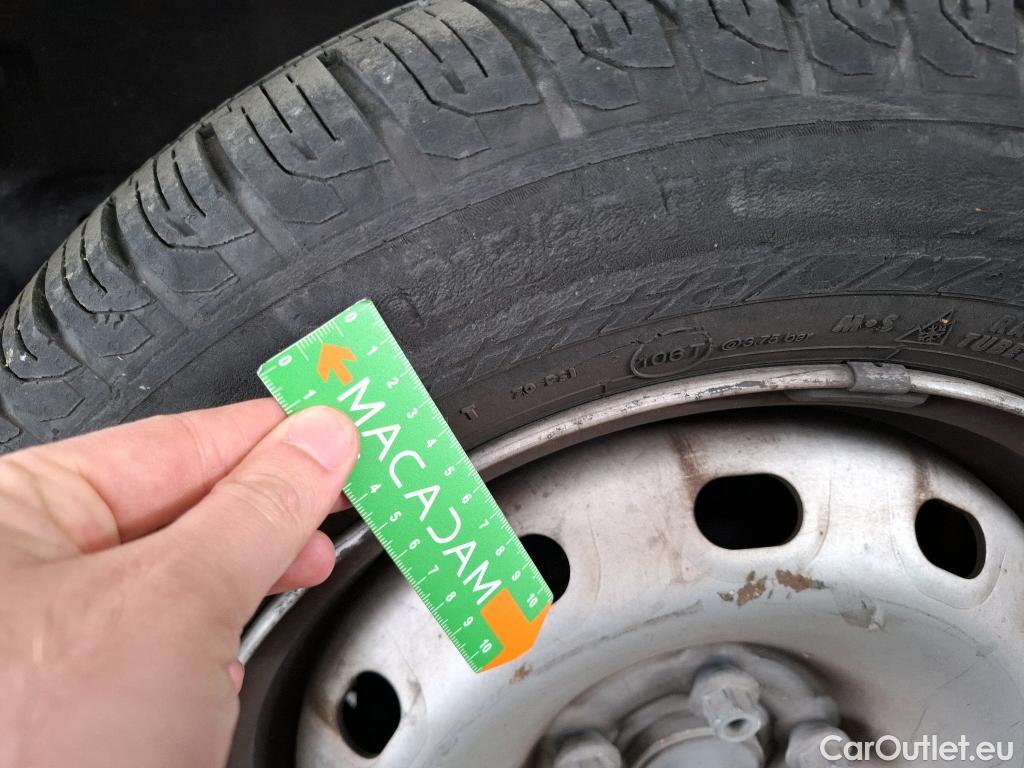  Renault  Trafic  III Fourgon L2H1 3T Confort 2.0 dCi 130CV BVM6 E6d #14