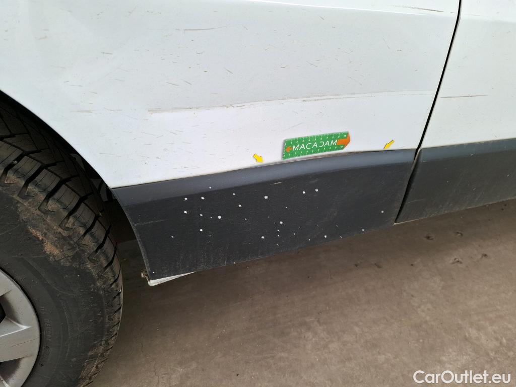  Renault  Trafic RENAULT  / 2019 / 4P / Fourgon tole FG GCF L2H1 1300 dCi 120 #43