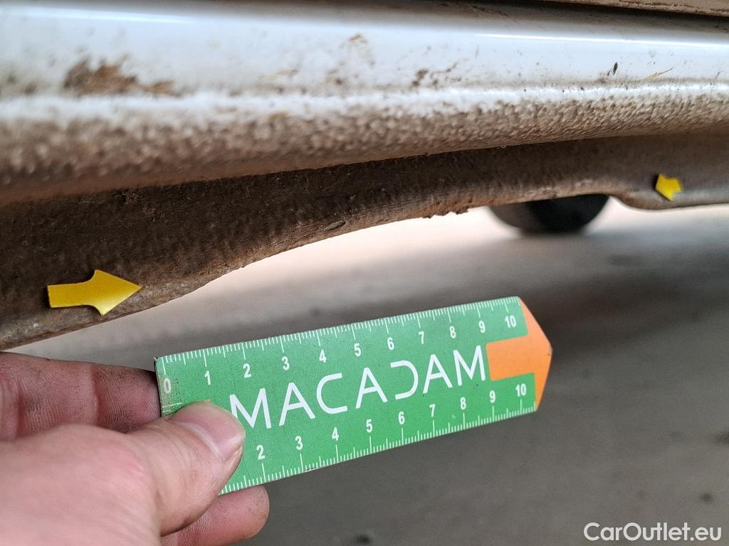  Renault  Trafic RENAULT  / 2019 / 4P / Fourgon tole FG GCF L2H1 1300 dCi 120 #28