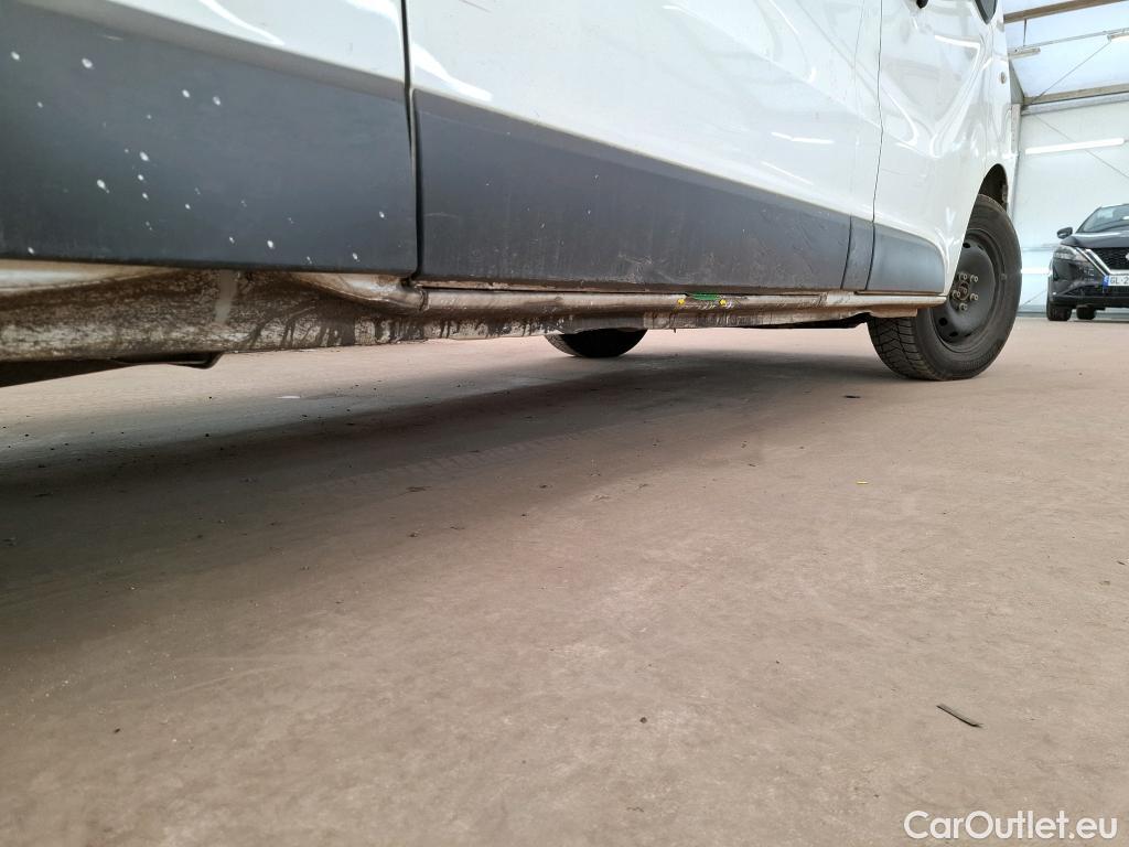  Renault  Trafic RENAULT  / 2019 / 4P / Fourgon tole FG GCF L2H1 1300 dCi 120 #40