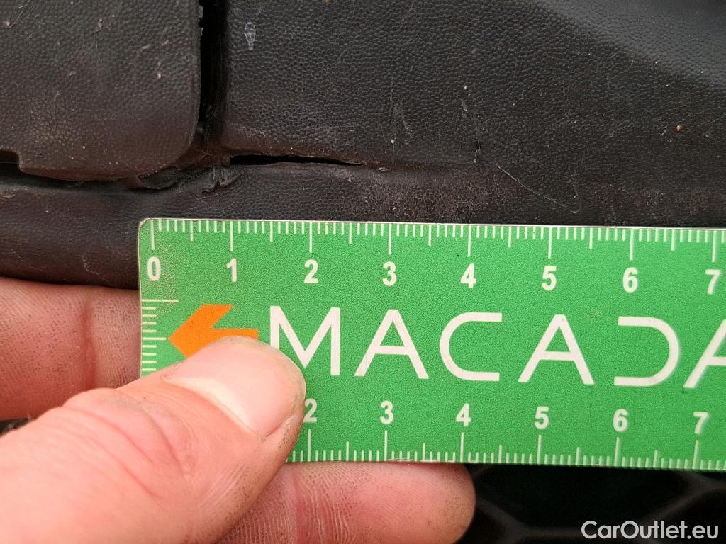  Renault  Trafic RENAULT  / 2019 / 4P / Fourgon tole FG GCF L2H1 1300 dCi 120 #69