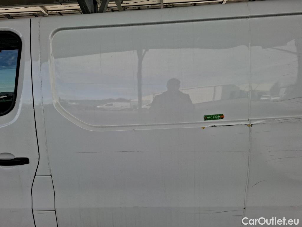  Renault  Trafic  III Fourgon L2H1 3T Confort 2.0 dCi 130CV BVM6 E6d #6