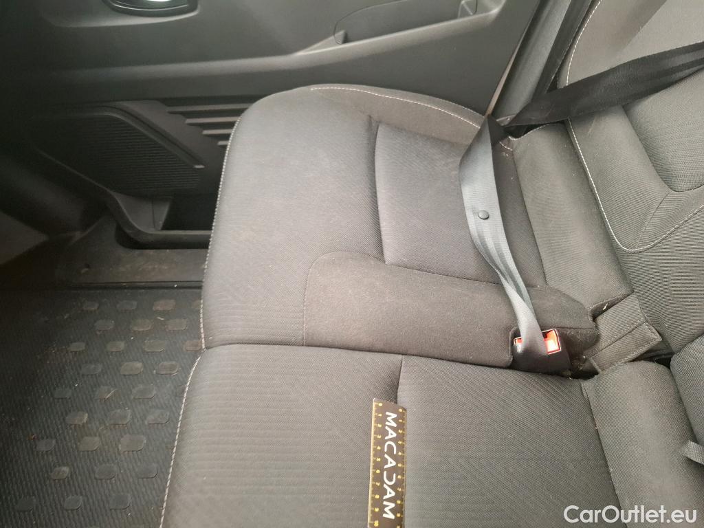  Renault  Trafic  Fourgon L2H1 3T Grand Confort 2.0 dCi 130CV BVM6 E6d #41