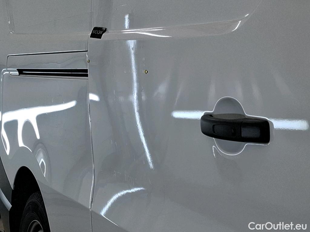  Renault  Trafic  Fourgon L2H1 3T Grand Confort 2.0 dCi 130CV BVM6 E6d #29