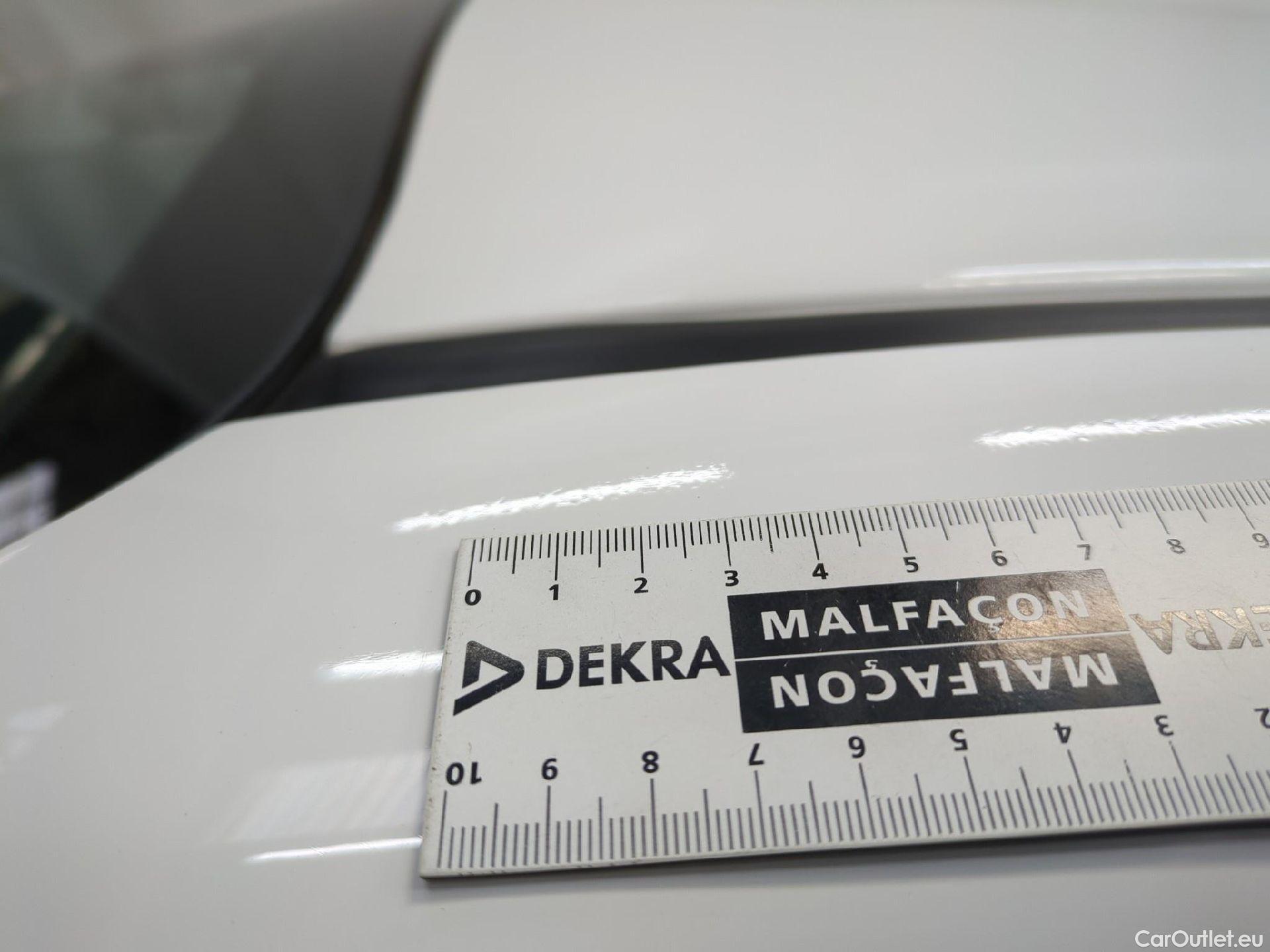  Toyota  Yaris TOYOTA  Hybride / 2019 / 5P / Berline Hybride 116h Dynamic Business Beyond Zer #42