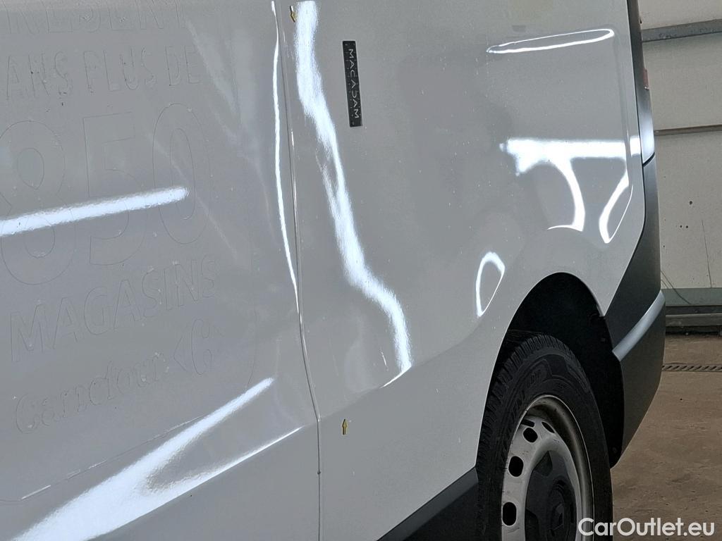  Renault  Trafic  Fourgon L2H1 3T Grand Confort 2.0 dCi 130CV BVM6 E6d #4