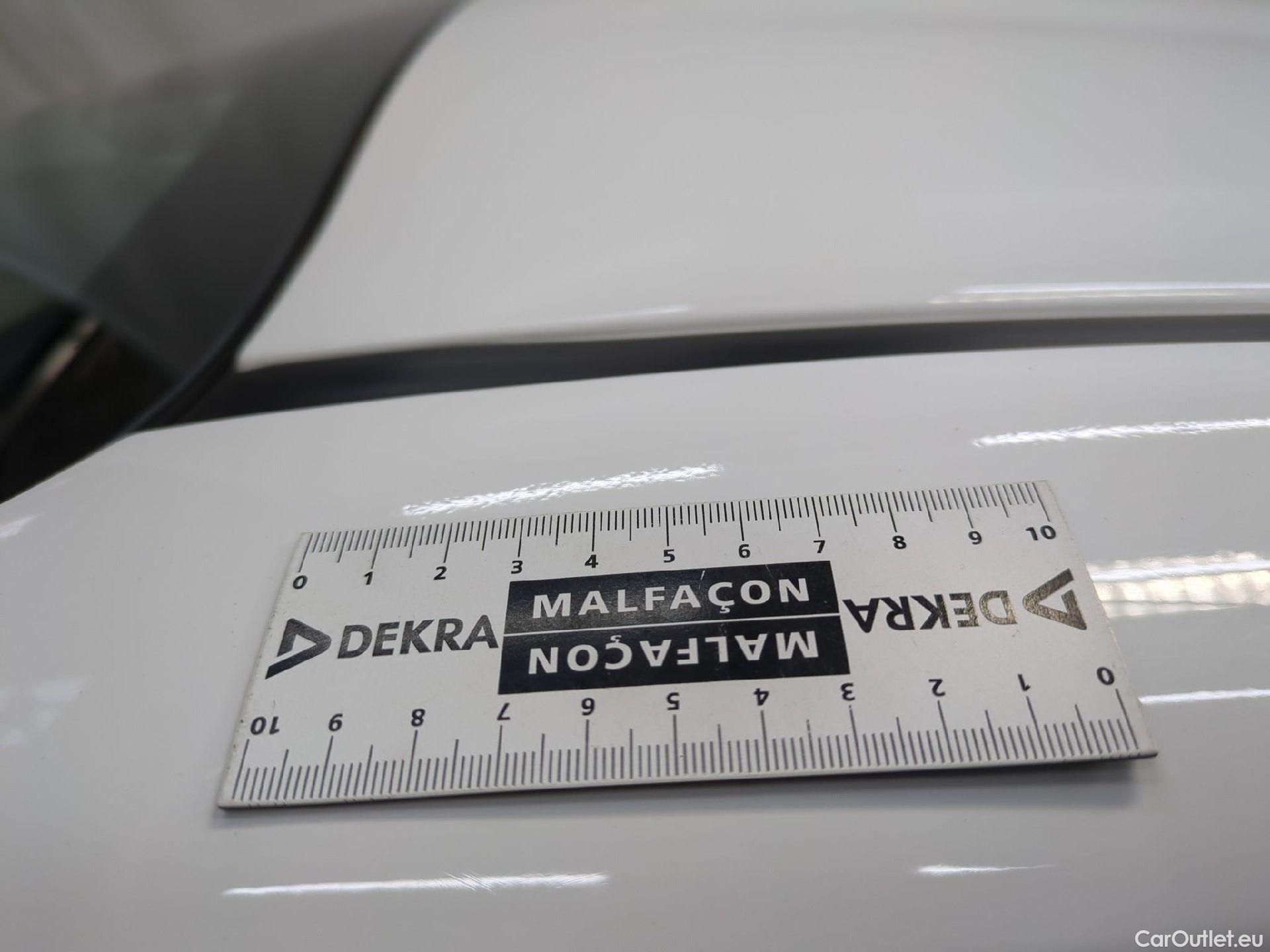  Toyota  Yaris TOYOTA  Hybride / 2019 / 5P / Berline Hybride 116h Dynamic Business Beyond Zer #44