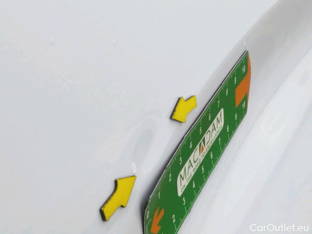  Citroen  Berlingo CITROEN  VU 4p Fourgonnette M 650kg BlueHDi 100 SandS BVM Driver #24