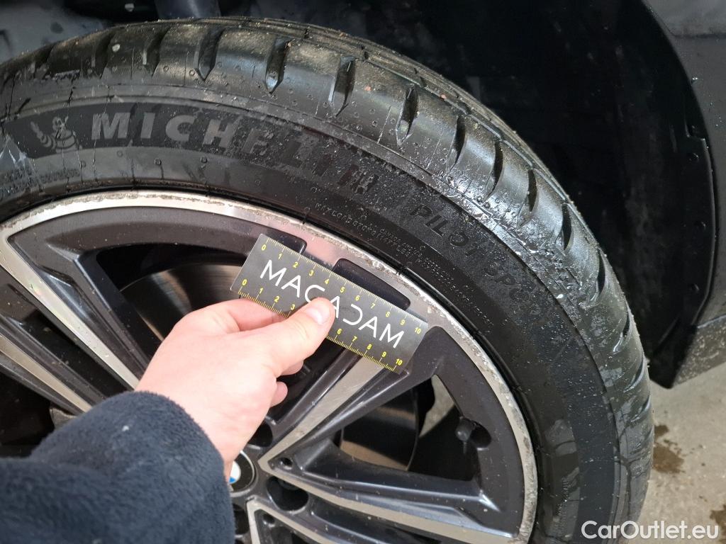  Bmw  Serie 1 BMW Série 1 / 2019 / 5P / Berline 116i Business Design #3