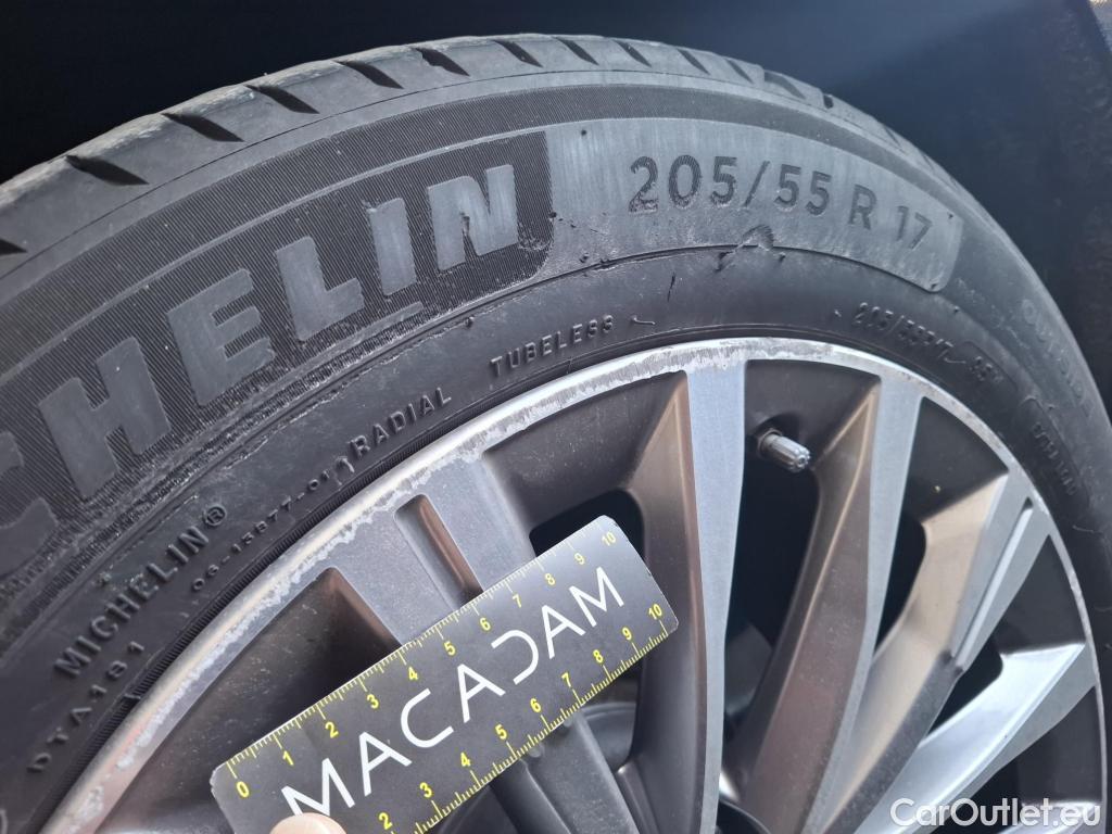  Bmw  Serie 2 Série 2 Gran Tourer 218 i Luxury Line 1.5 140CV BVA7 E6dT #43