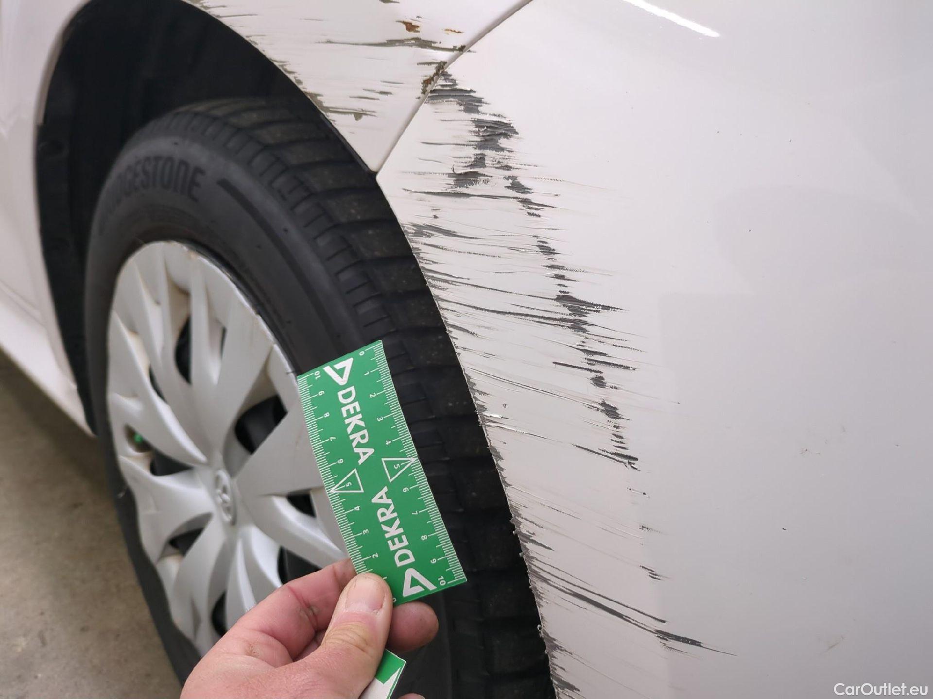  Toyota  Yaris TOYOTA  Hybride / 2019 / 5P / Berline Hybride 116h Dynamic Business Beyond Zer #17