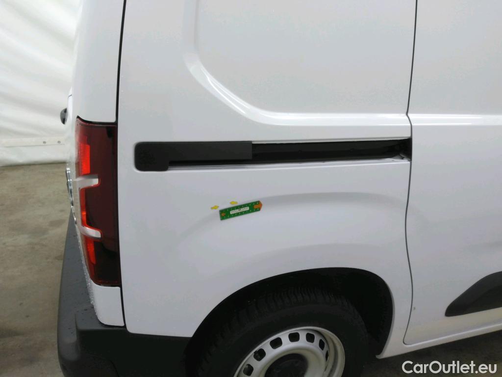  Citroen  Berlingo CITROEN  VU 4p Fourgonnette M 650kg BlueHDi 100 SandS BVM Driver #22