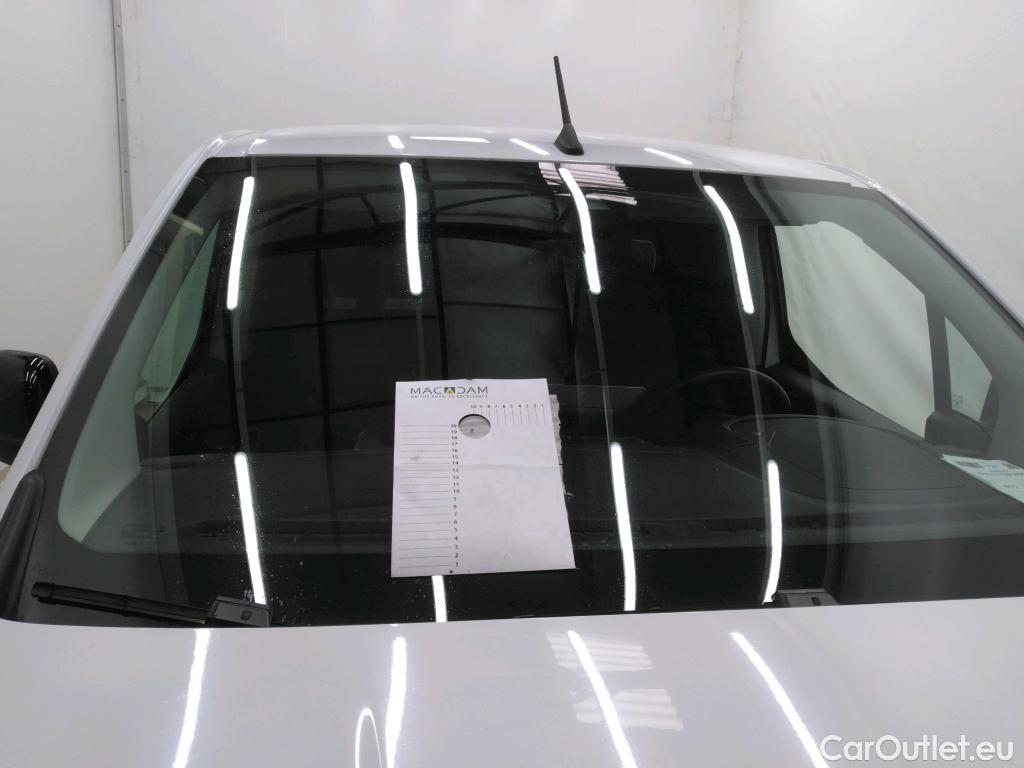  Citroen  Berlingo CITROEN  VU 4p Fourgonnette M 650kg BlueHDi 100 SandS BVM Driver #20