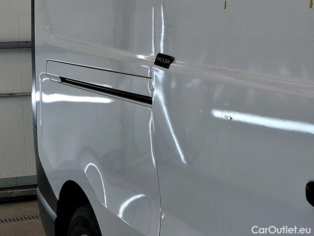  Renault  Trafic  Fourgon L2H1 3T Grand Confort 2.0 dCi 130CV BVM6 E6d #24