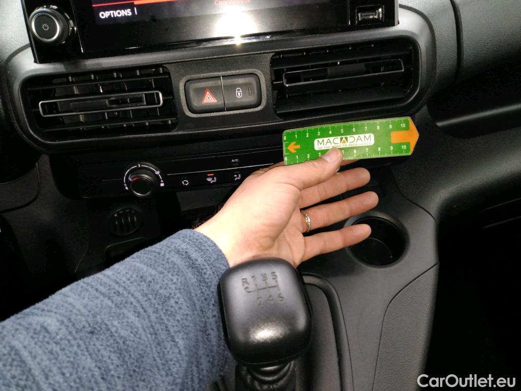  Citroen  Berlingo CITROEN  VU 4p Fourgonnette M 650kg BlueHDi 100 SandS BVM Driver #1