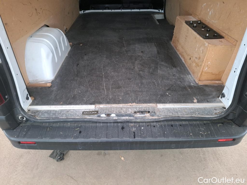  Renault  Trafic  Fourgon L2H1 3T Grand Confort 2.0 dCi 130CV BVM6 E6d #35