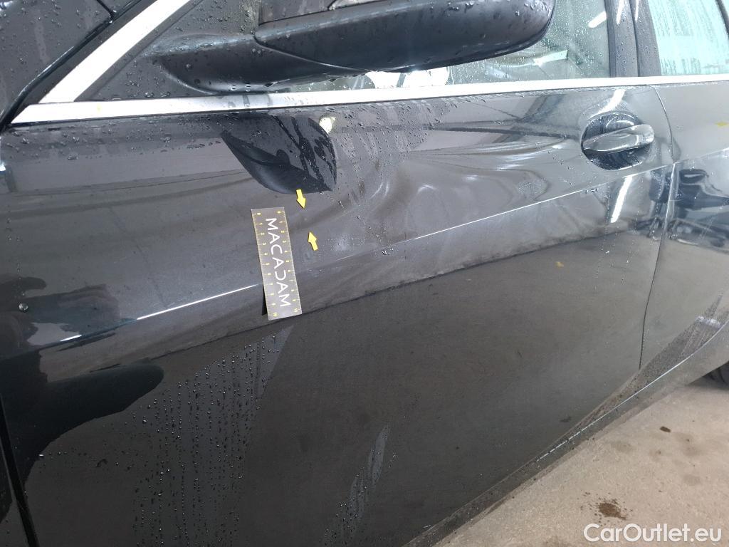  Bmw  Serie 1 BMW Série 1 / 2019 / 5P / Berline 116i Business Design #37