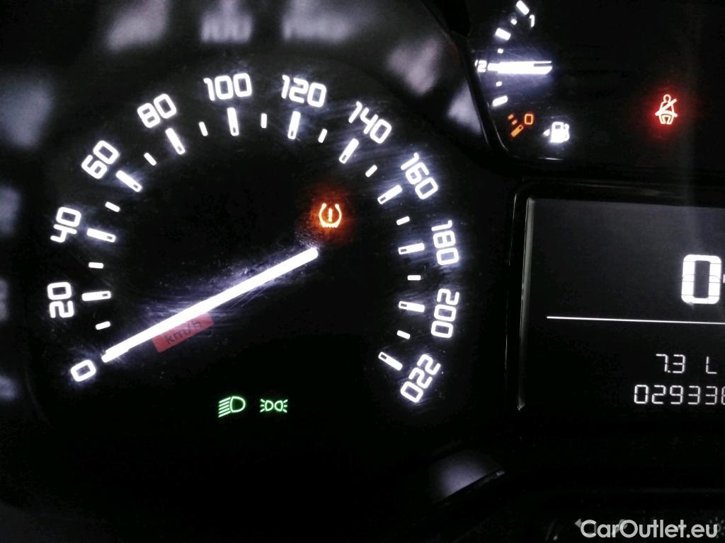  Citroen  Berlingo CITROEN  VU 4p Fourgonnette M 650kg BlueHDi 100 SandS BVM Driver #13