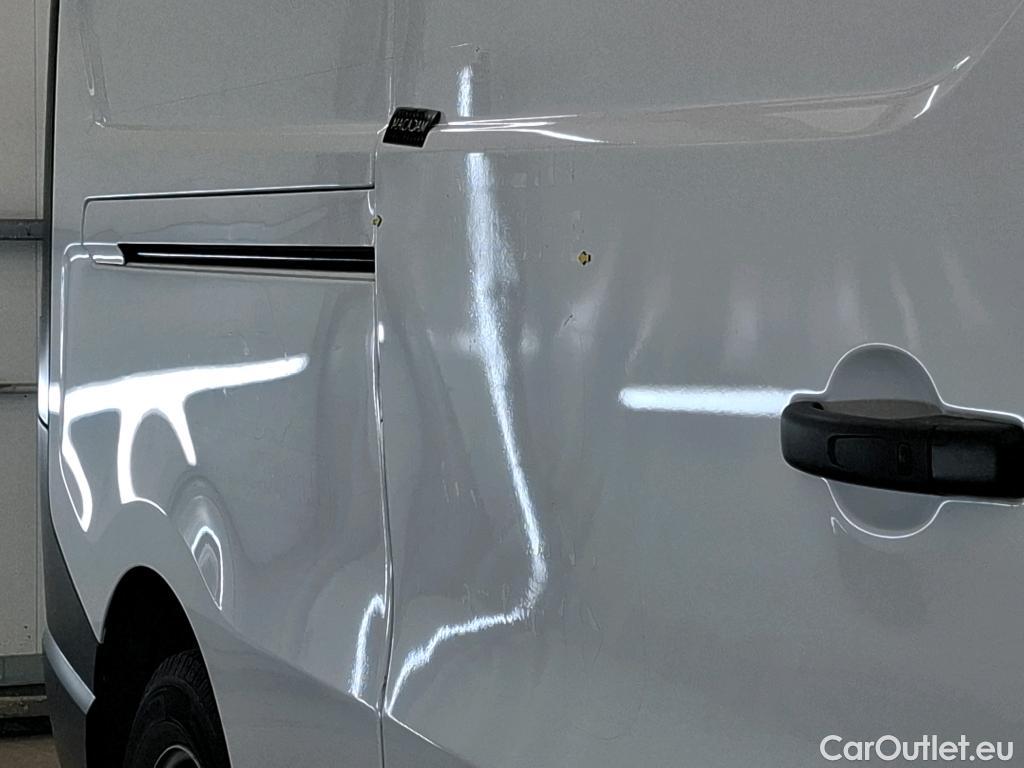  Renault  Trafic  Fourgon L2H1 3T Grand Confort 2.0 dCi 130CV BVM6 E6d #27