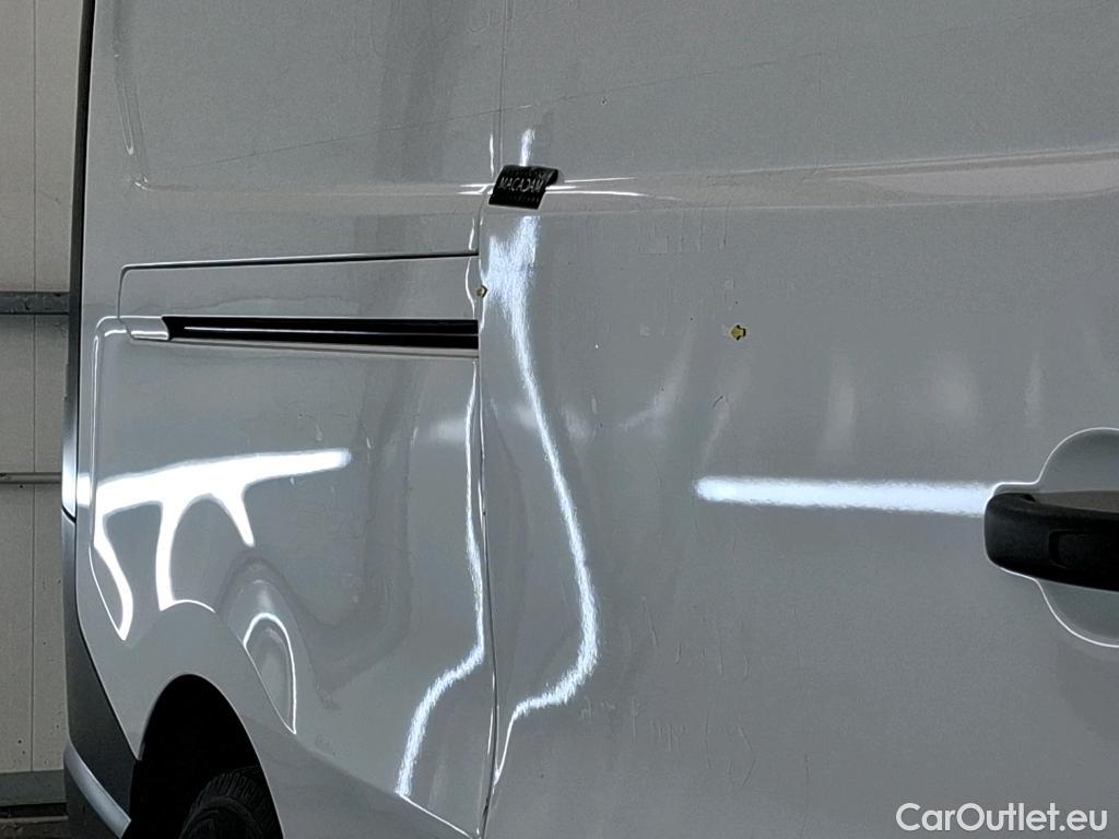  Renault  Trafic  Fourgon L2H1 3T Grand Confort 2.0 dCi 130CV BVM6 E6d #25