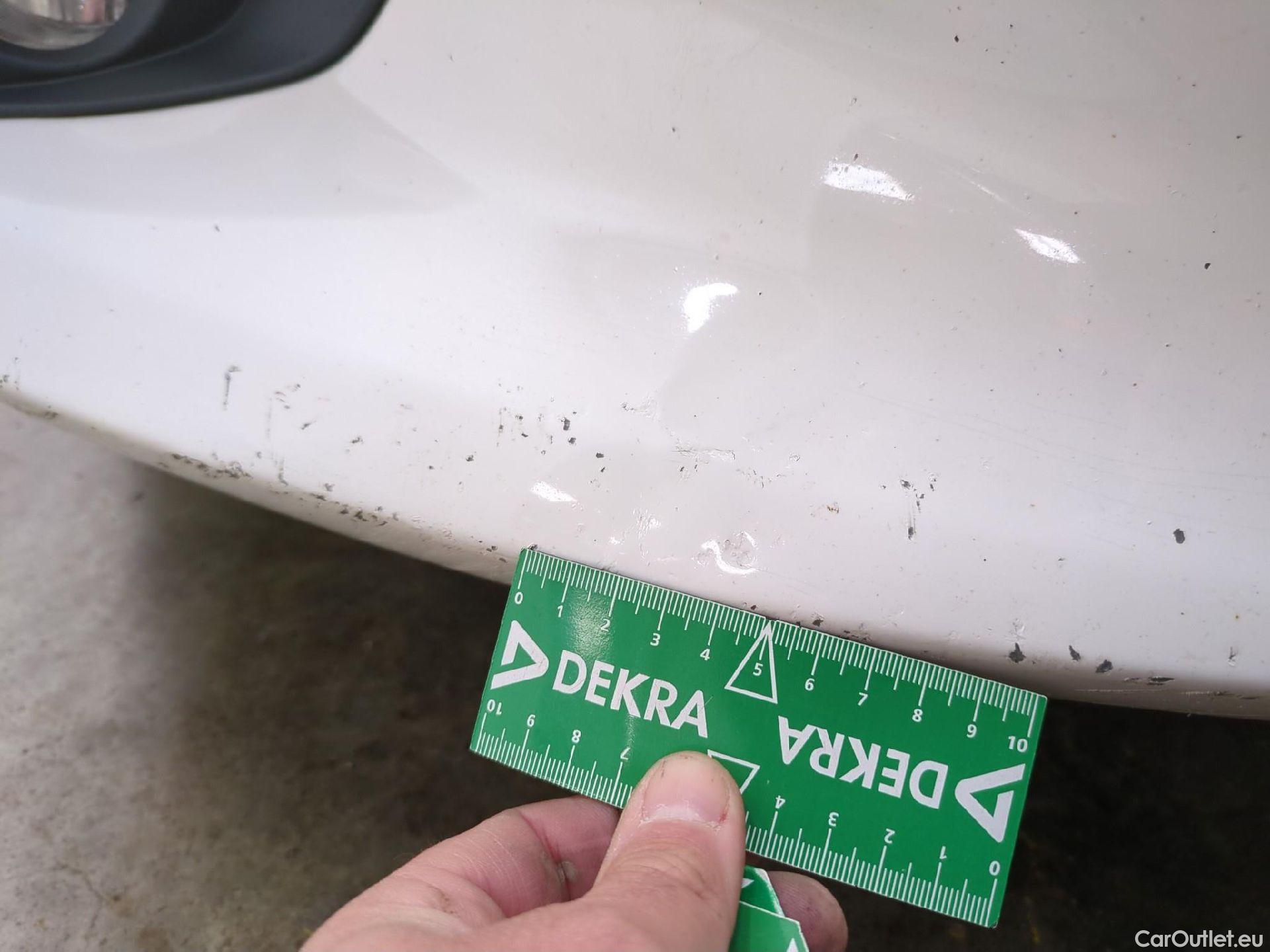  Toyota  Yaris TOYOTA  Hybride / 2019 / 5P / Berline Hybride 116h Dynamic Business Beyond Zer #16