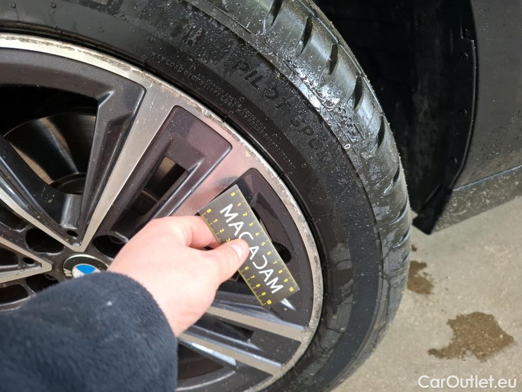  Bmw  Serie 1 BMW Série 1 / 2019 / 5P / Berline 116i Business Design #4