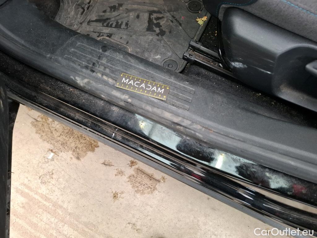  Citroen  C4 CITROEN  X / 2022 / 4P / Berline PureTech 130 S&S EAT8 Feel Pack #8