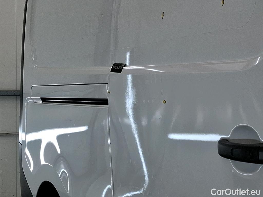  Renault  Trafic  Fourgon L2H1 3T Grand Confort 2.0 dCi 130CV BVM6 E6d #26