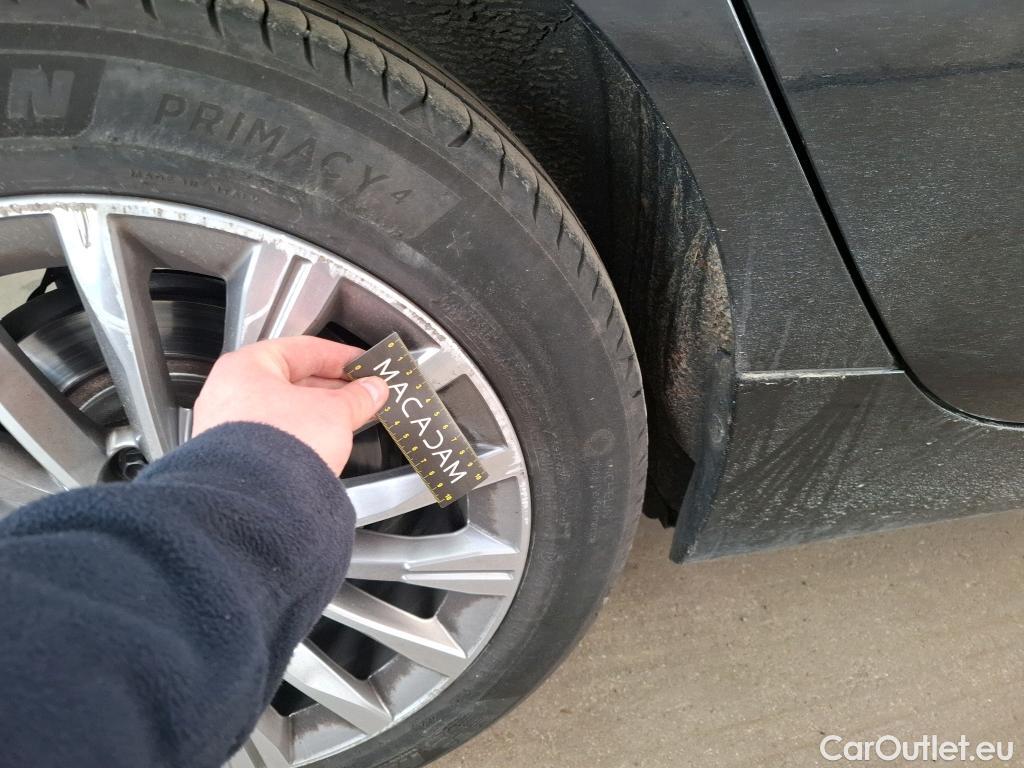  Bmw  Serie 2 Série 2 Gran Tourer 218 i Luxury Line 1.5 140CV BVA7 E6dT #40