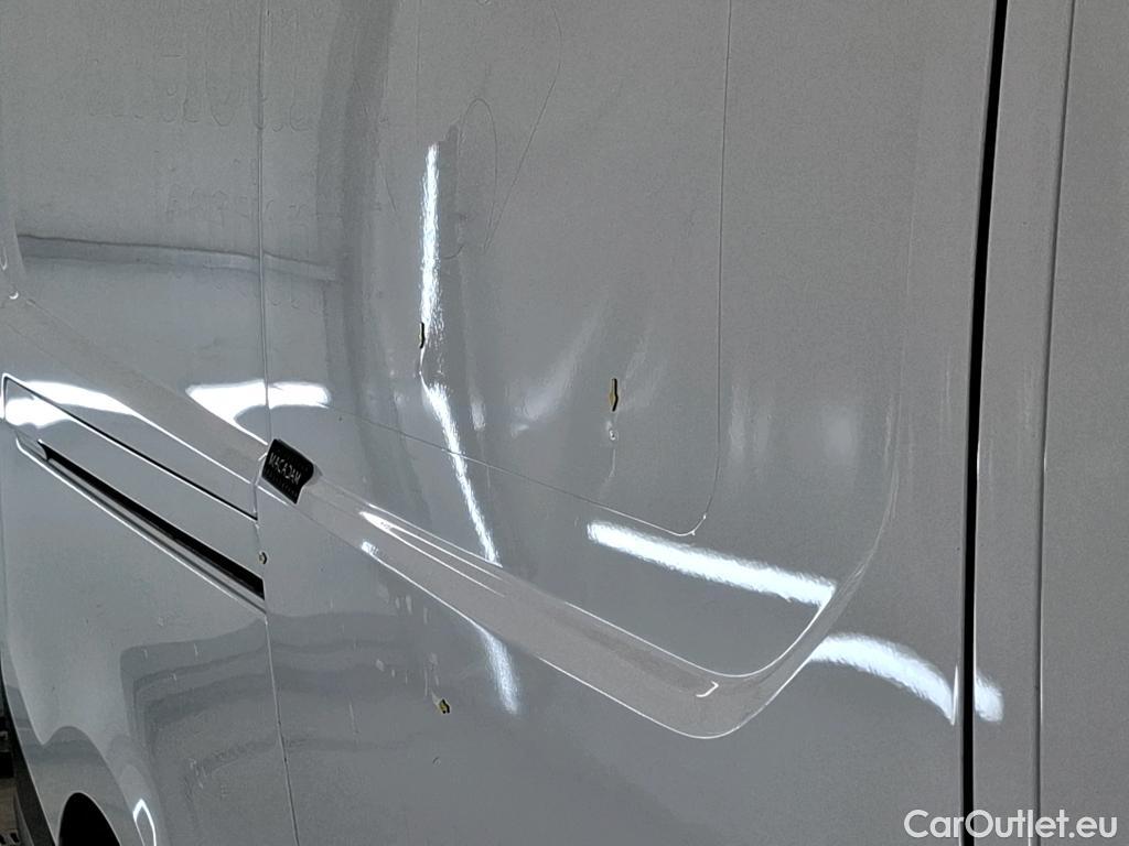  Renault  Trafic  Fourgon L2H1 3T Grand Confort 2.0 dCi 130CV BVM6 E6d #33