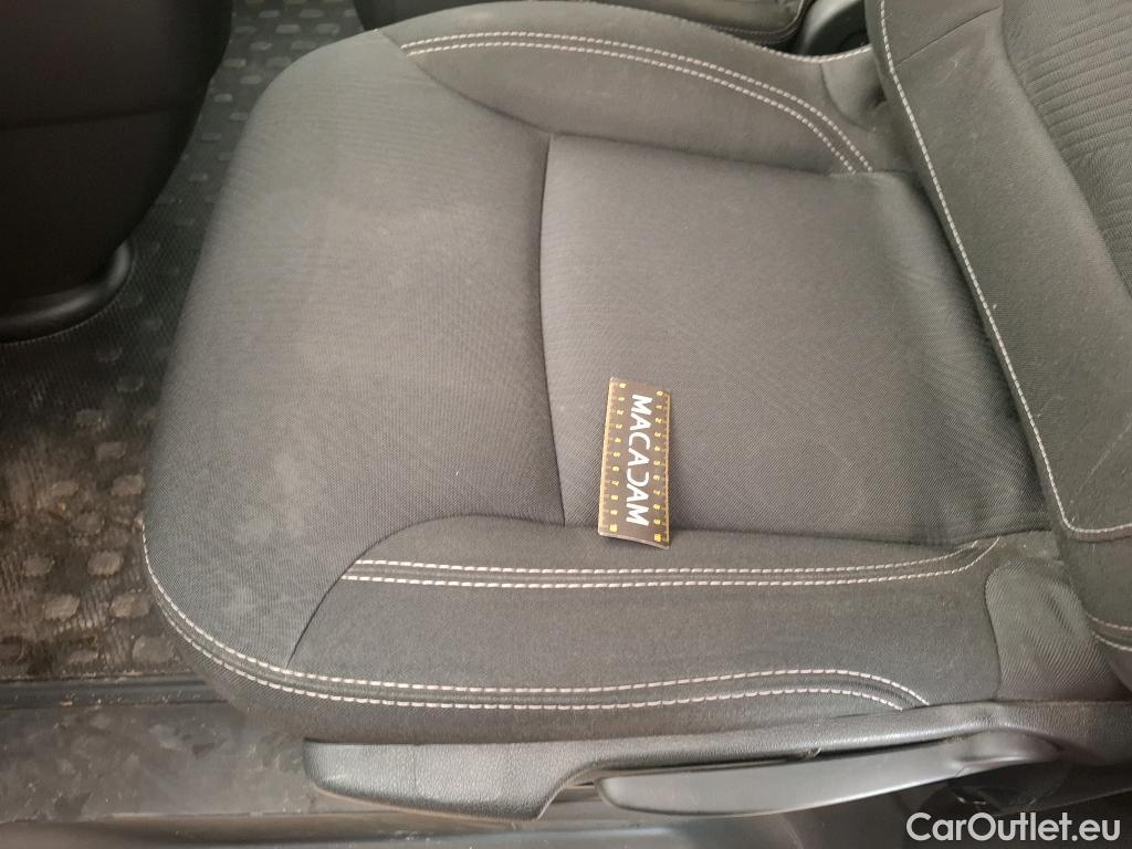  Renault  Trafic  Fourgon L2H1 3T Grand Confort 2.0 dCi 130CV BVM6 E6d #37