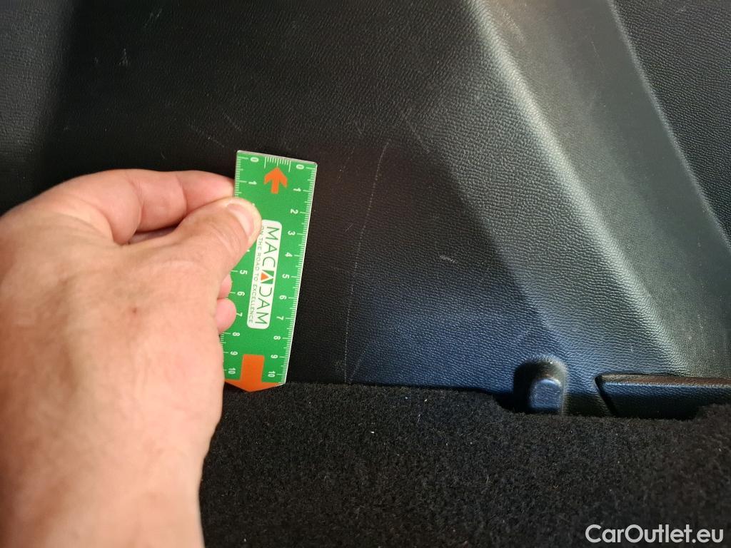  Peugeot  2008  Allure Business 1.2 PureTech 130CV BVA8 E6d #36