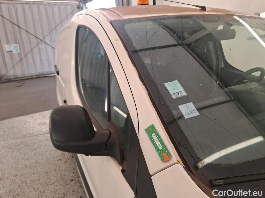  Peugeot  Partner  L1 Pro 1.6 HDi 75CV BVM5 E6 #9