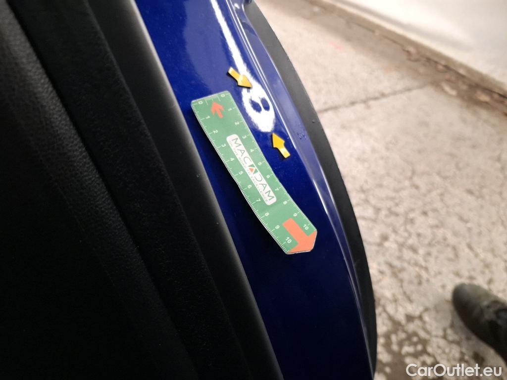  Renault  Captur RENAULT  / 2019 / 5P / SUV Intens E-Tech hybride recharg 160 - 21 #9